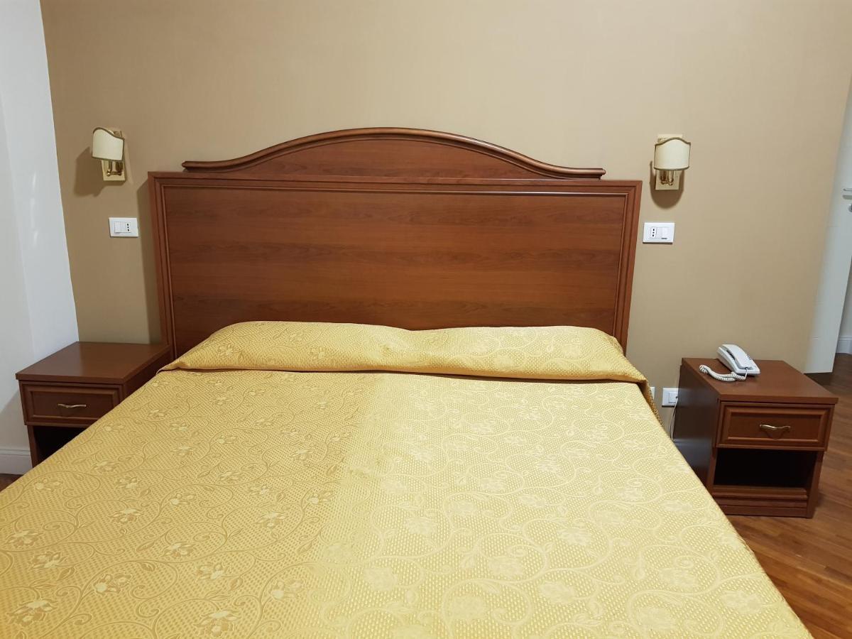 Hotel Villa Aricia 阿里恰 外观 照片